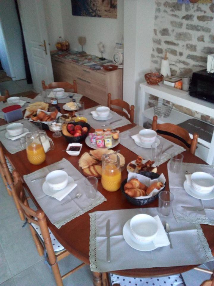 Chez Michel Et Michele Hotel Calan Bagian luar foto